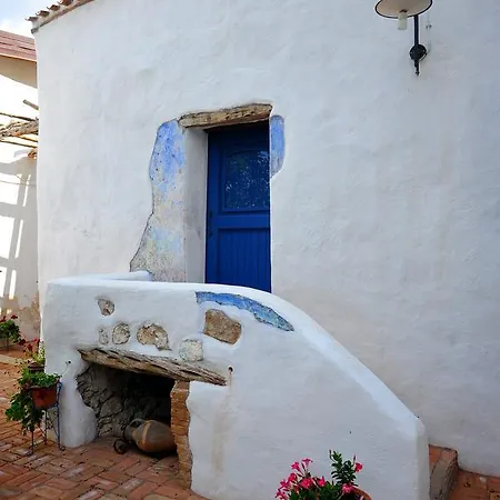 Bed & Breakfast Corte San Lussorio 3*