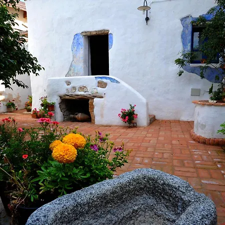 Corte San Lussorio Bed & Breakfast