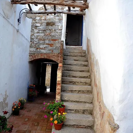 Corte San Lussorio 3* Ольена